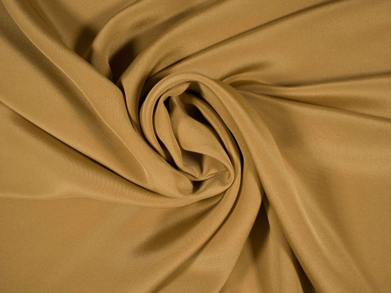 4-ply silk crepe in leather draped