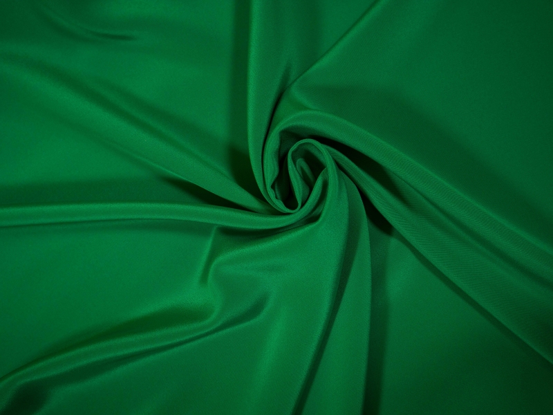 4-ply silk crepe in green - draped