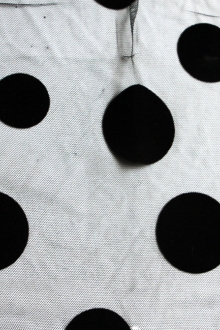Flocked Dots on Illusion0