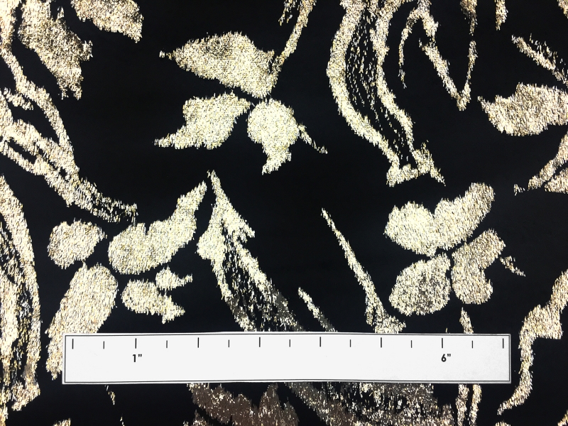 Silk Lurex Panne Velvet with Floral Motif in Black and Gold1