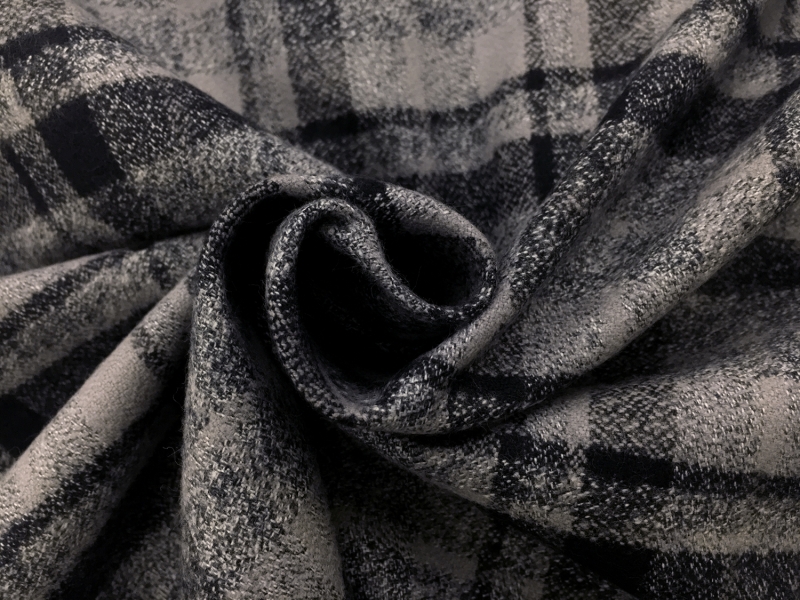 Cotton Mammoth Flannel Plaid in Grey2