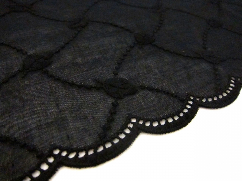Embroidered Cotton with Eyelet in Black2