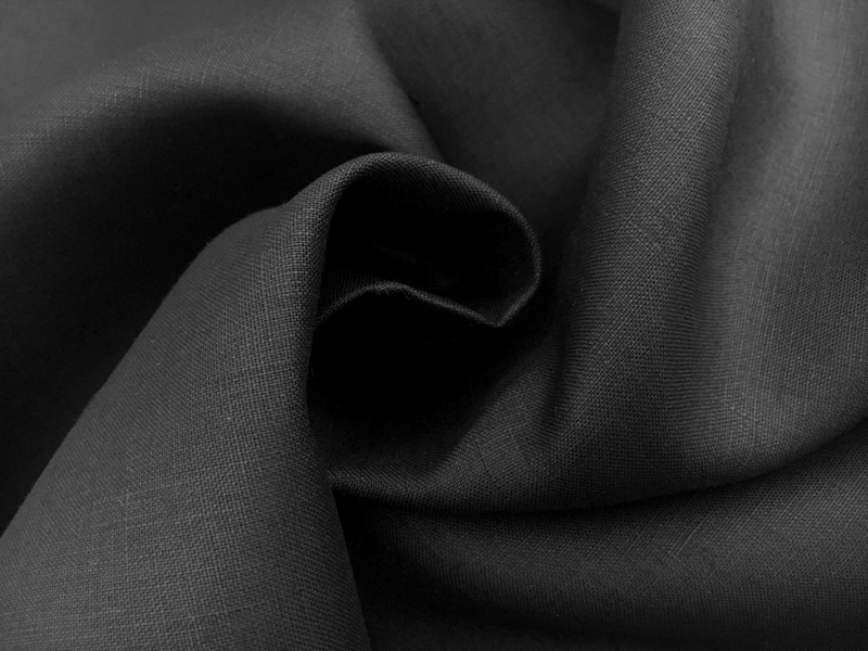 Camisalino Lightweight Linen in Black1