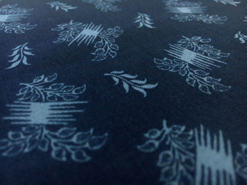 Cotton Broadcloth Decorative Leaves Print1